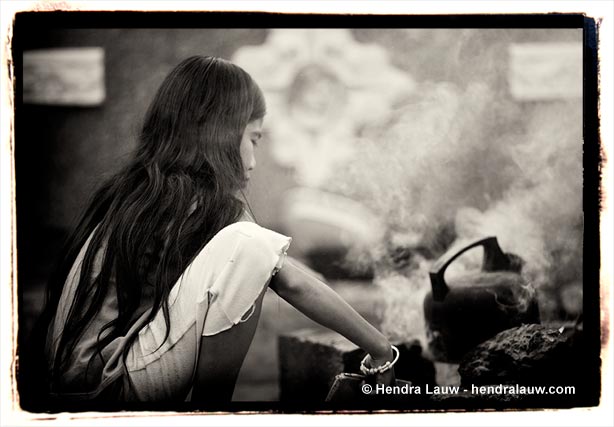 Boiling water at the Manila North Cemetery