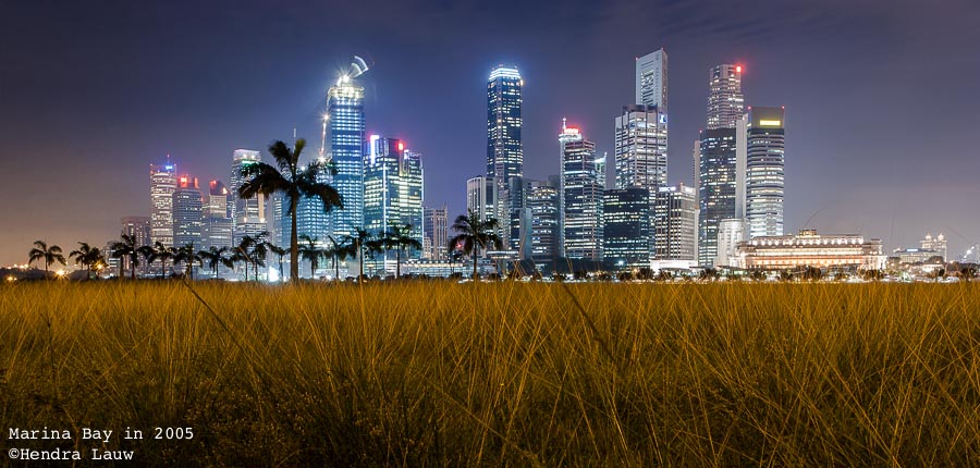 Marina Bay in 2005 - Night Photography by Hendra Lauw